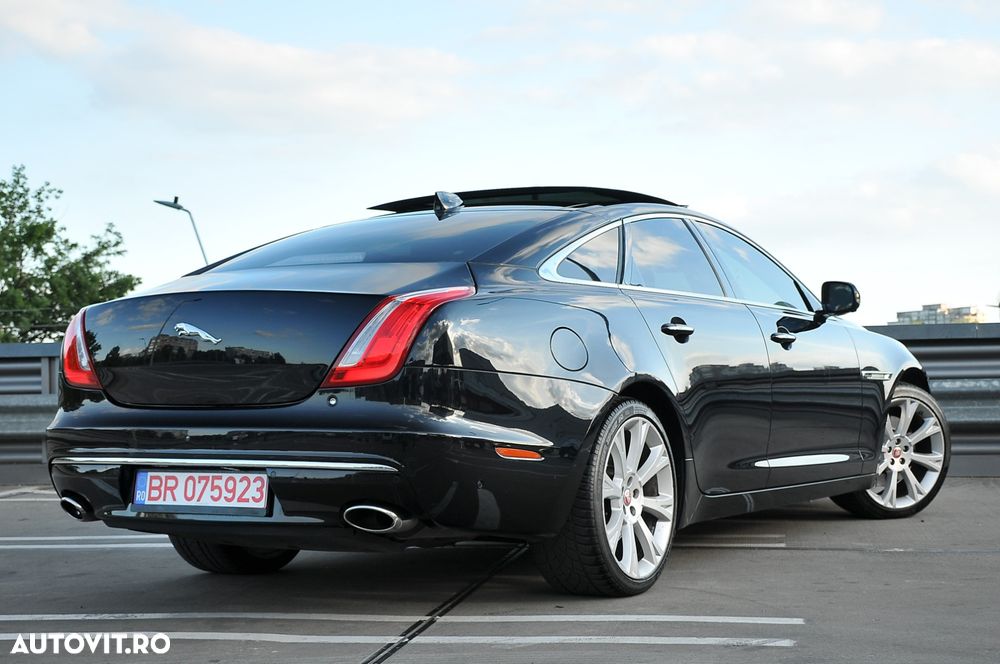 Jaguar XJ 30d LWB Portfolio - 2