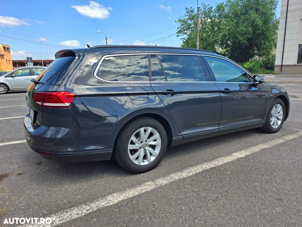 Volkswagen Passat 2.0 TDI SCR DSG Comfortline - 3