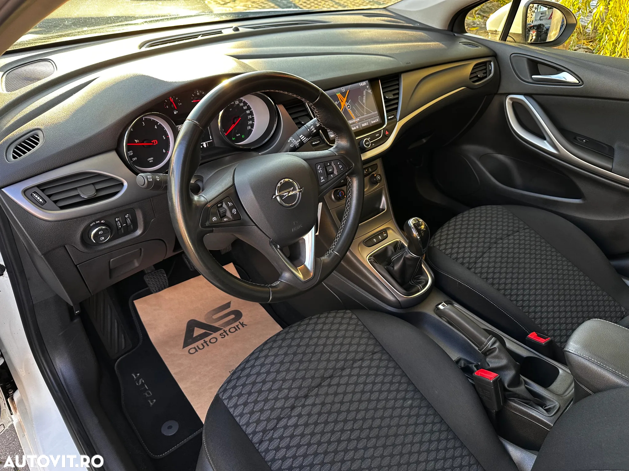 Opel Astra 1.6 D (CDTI) Sports Tourer Business - 2