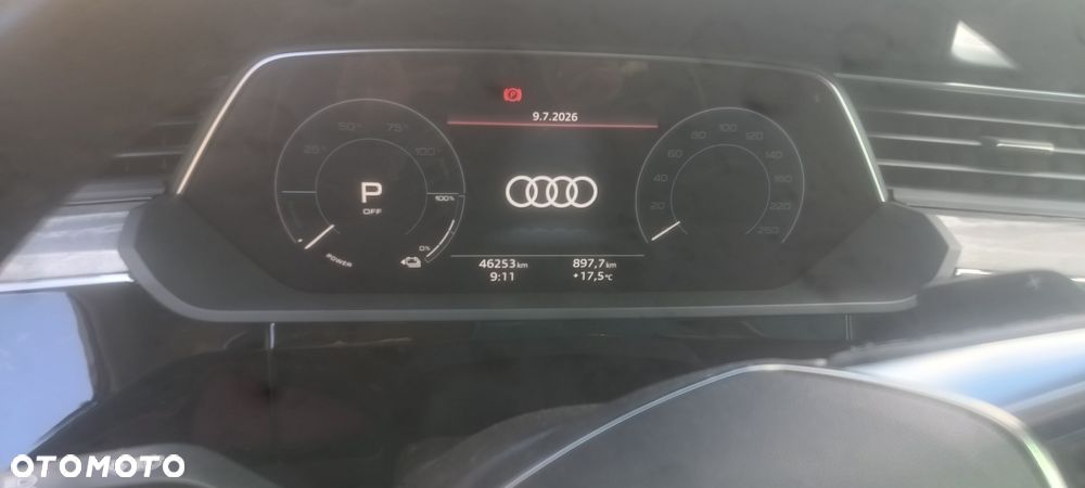 Audi Q8 e-tron - 8