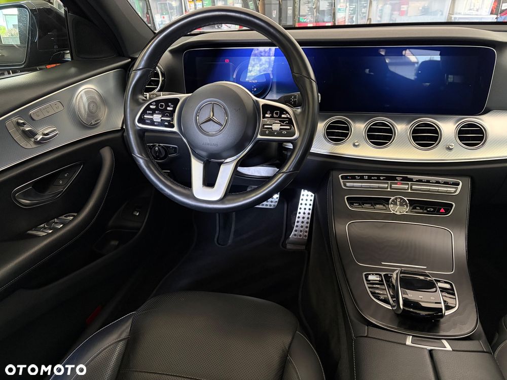 Mercedes-Benz Klasa E 300 d 9G-TRONIC - 2