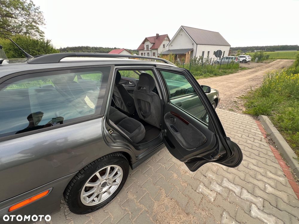 Volvo V40 - 23