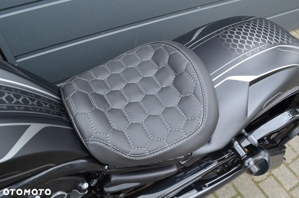 Harley-Davidson V-Rod Night Rod - 20