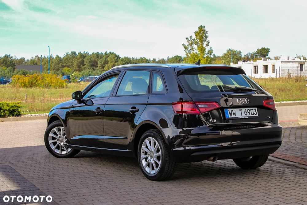 Audi A3 Sportback 1.6 TDI Ambition - 14