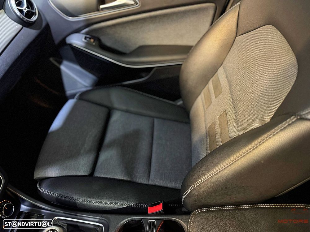 Mercedes-Benz GLA 180 Style - 21