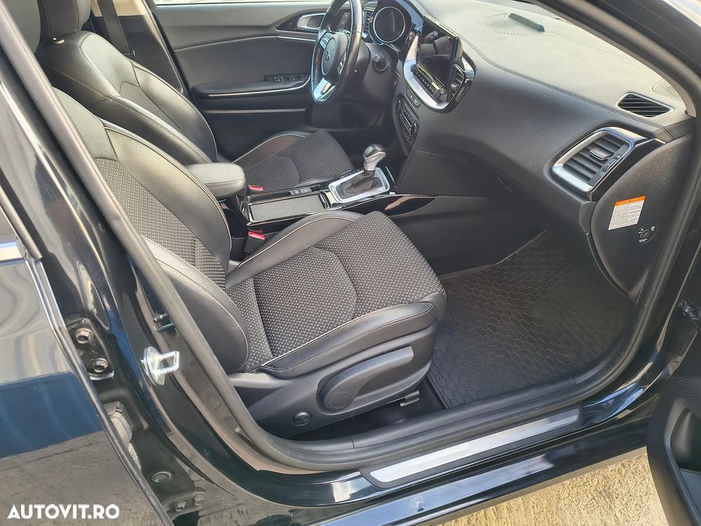 Kia Ceed 1.6 GDI DCT OPF Spirit - 17