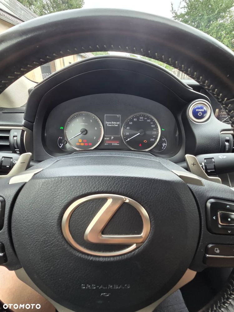 Lexus IS - 9