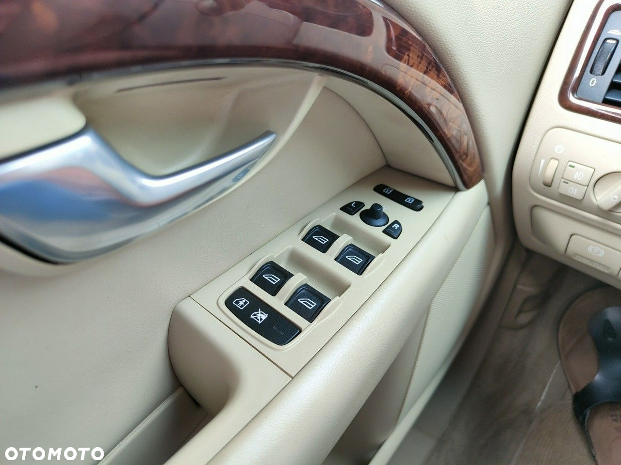 Volvo XC 70 T6 AWD Kinetic - 13