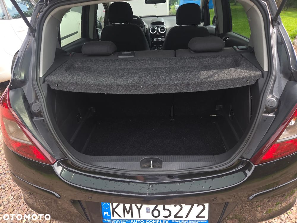 Opel Corsa 1.2 16V Cosmo - 2