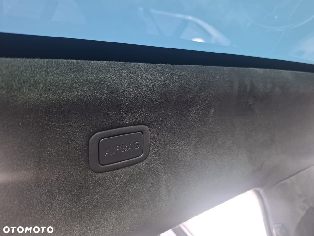 Land Rover Range Rover Evoque 2.0 D180 mHEV R-Dynamic SE - 22