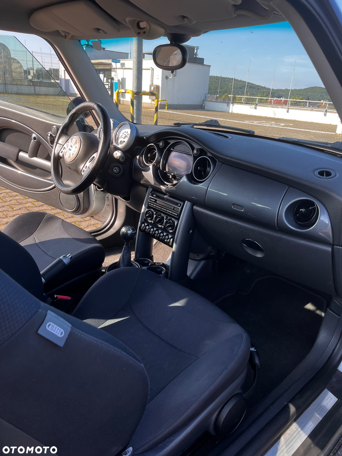 MINI Cooper Standard - 22