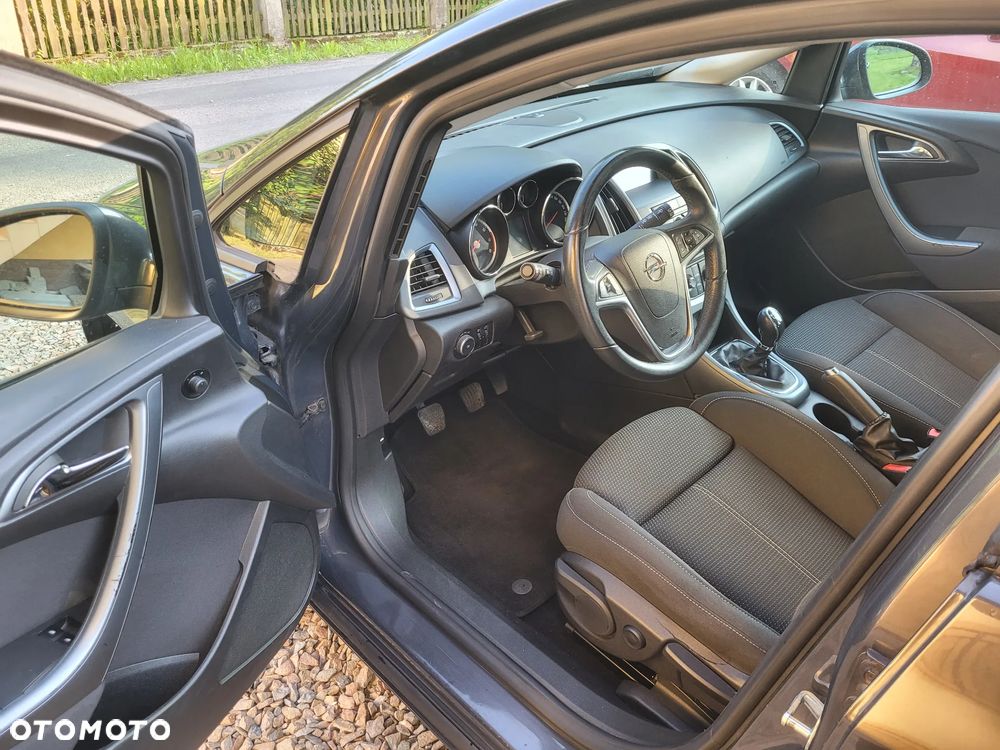 Opel Astra 1.4 Turbo - 23