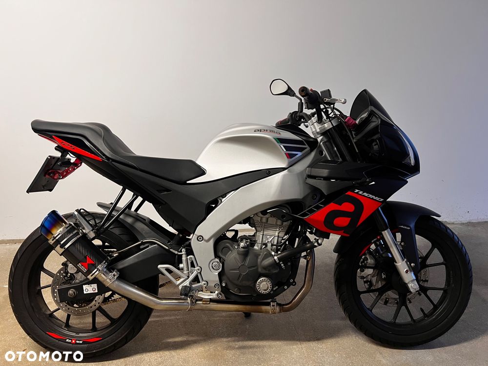 Aprilia Tuono - 1