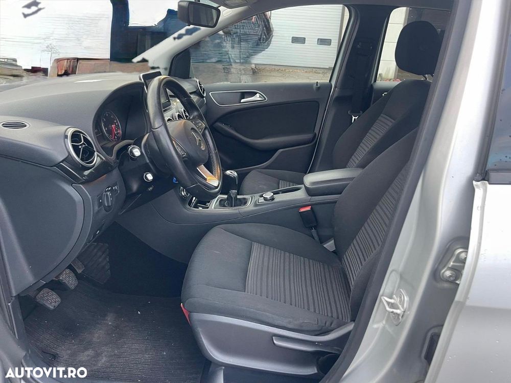 Mercedes-Benz B 160 - 10