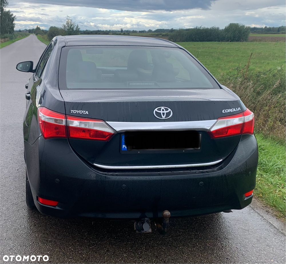 Toyota Corolla 1.6 Premium + - 7