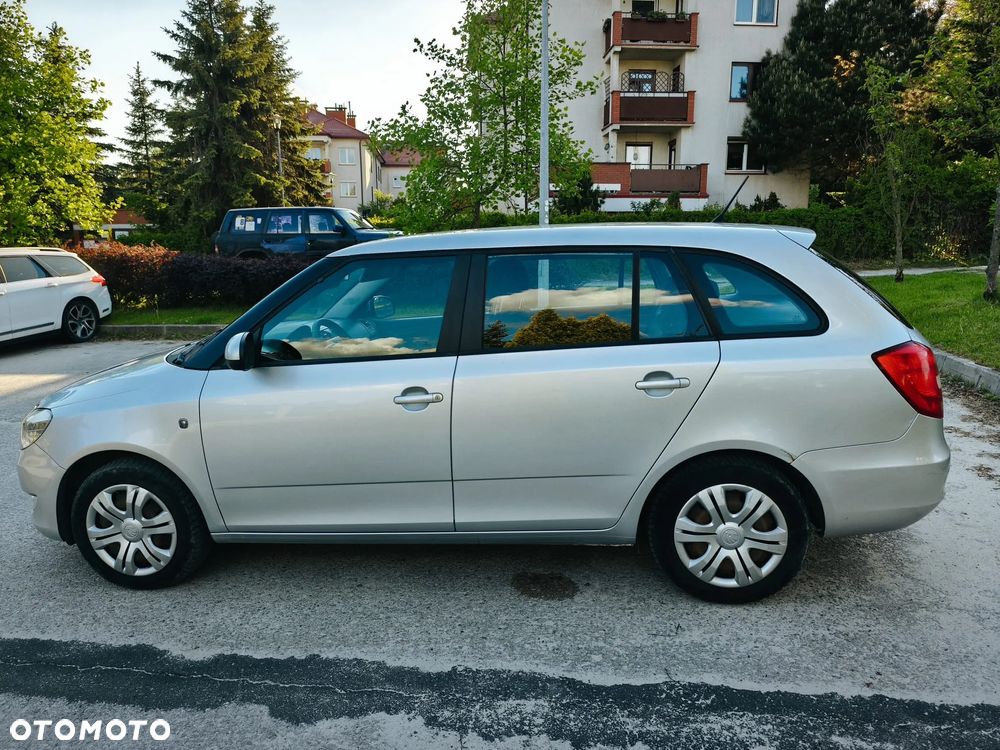 Skoda Fabia - 4
