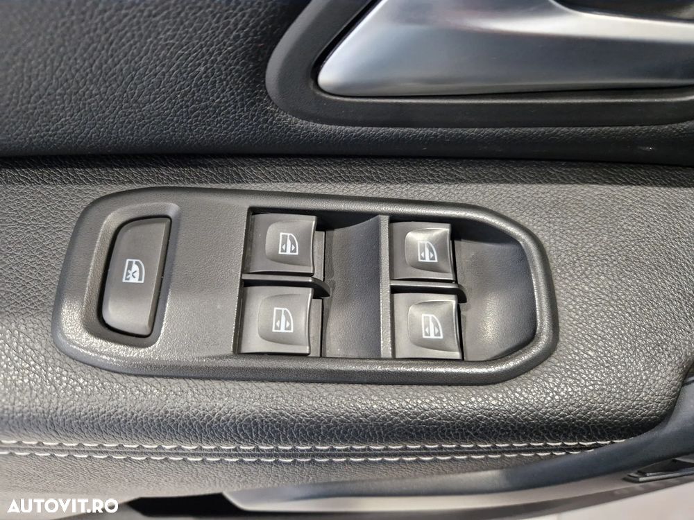 Dacia Duster 1.5 Blue dCi 4WD Prestige - 14