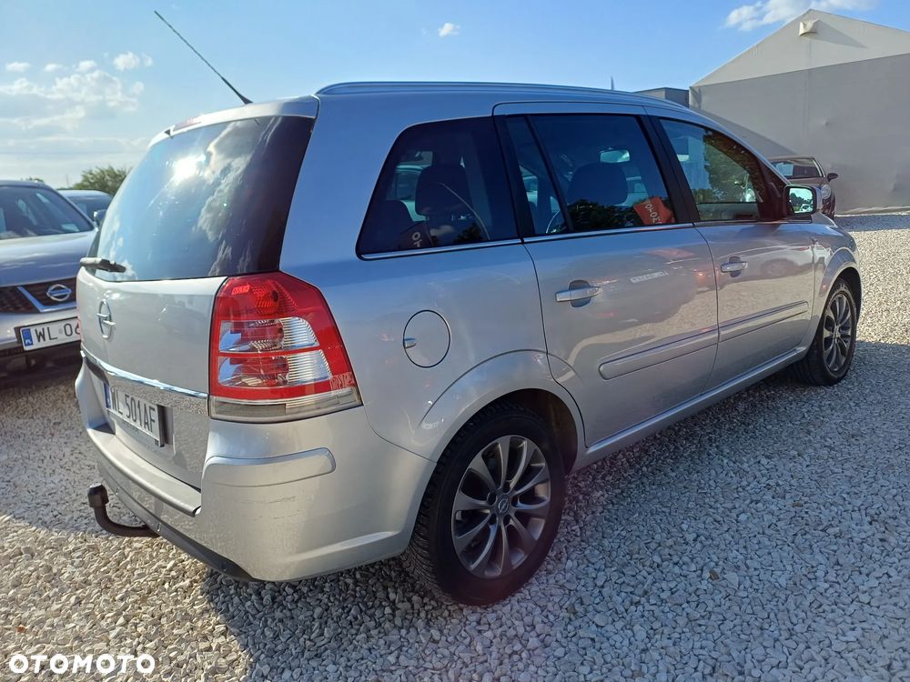 Opel Zafira 1.8 Family Plus - 6