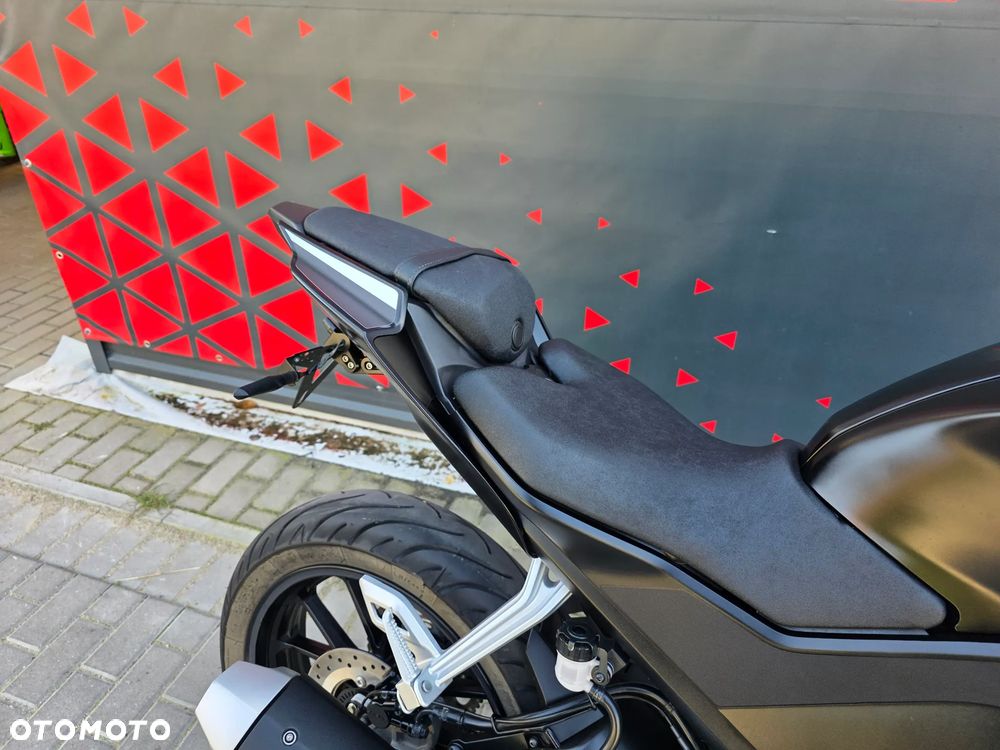Yamaha YZF - 21