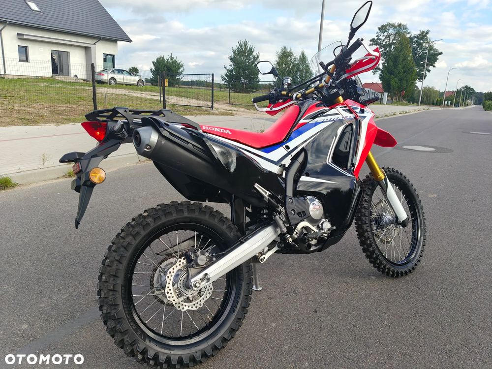 Honda CRF - 3