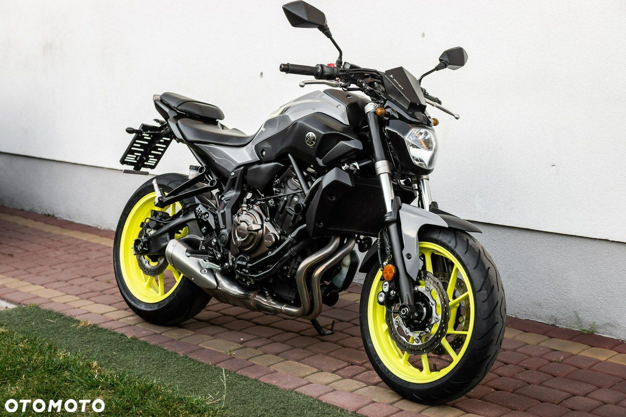 Yamaha MT - 1
