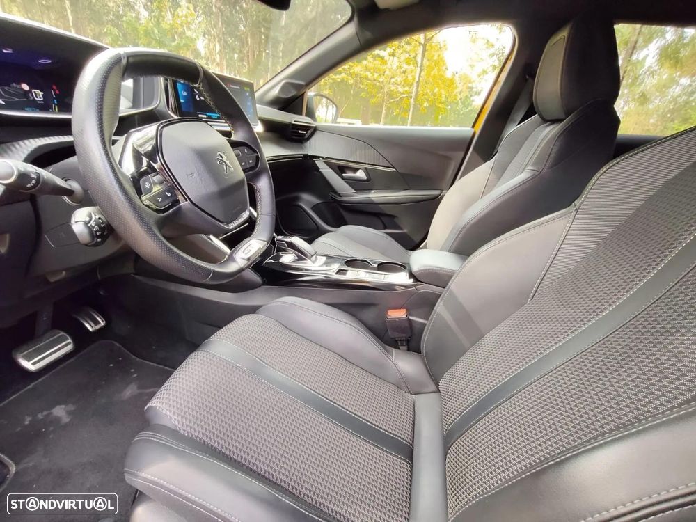 Peugeot e-208 50 kWh GT Line - 23