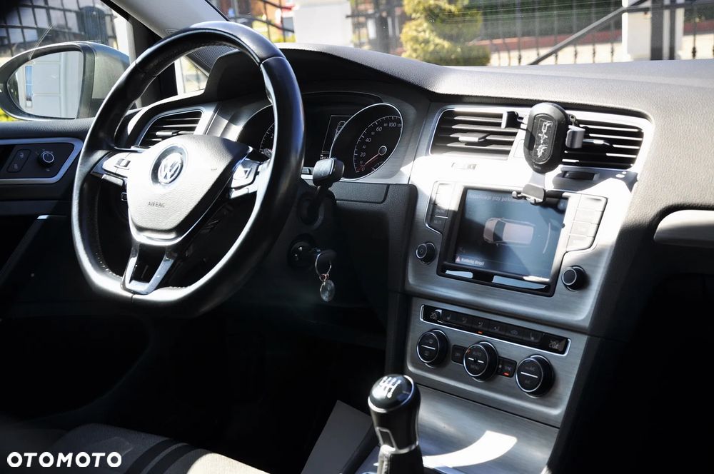 Volkswagen Golf 1.4 TSI BMT Comfortline - 12