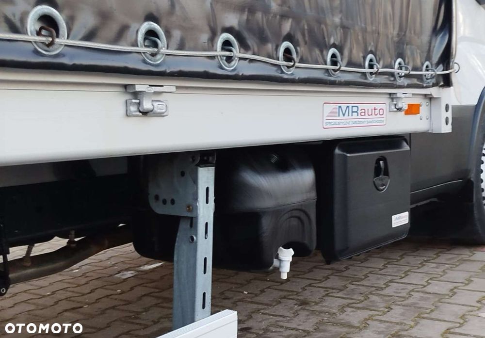 Iveco Daily 35S18 - 25