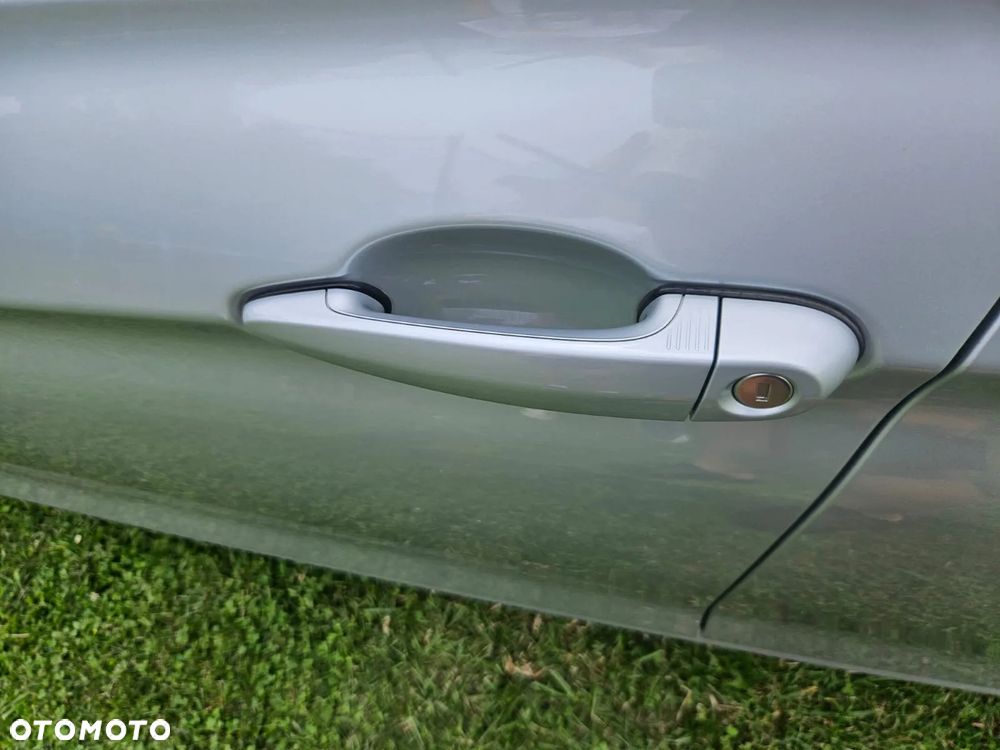 BMW Seria 3 330d xDrive - 24