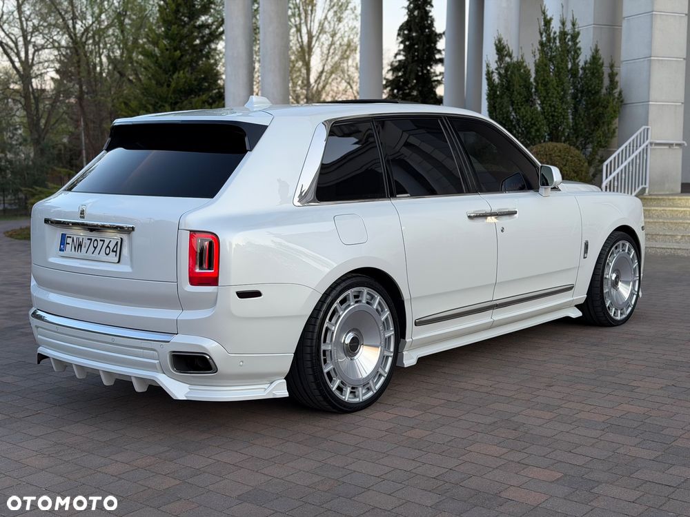 Rolls-Royce Cullinan - 5