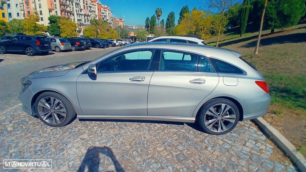 Mercedes-Benz CLA 220 Shooting Brake d 4Matic 7G-DCT Urban - 16