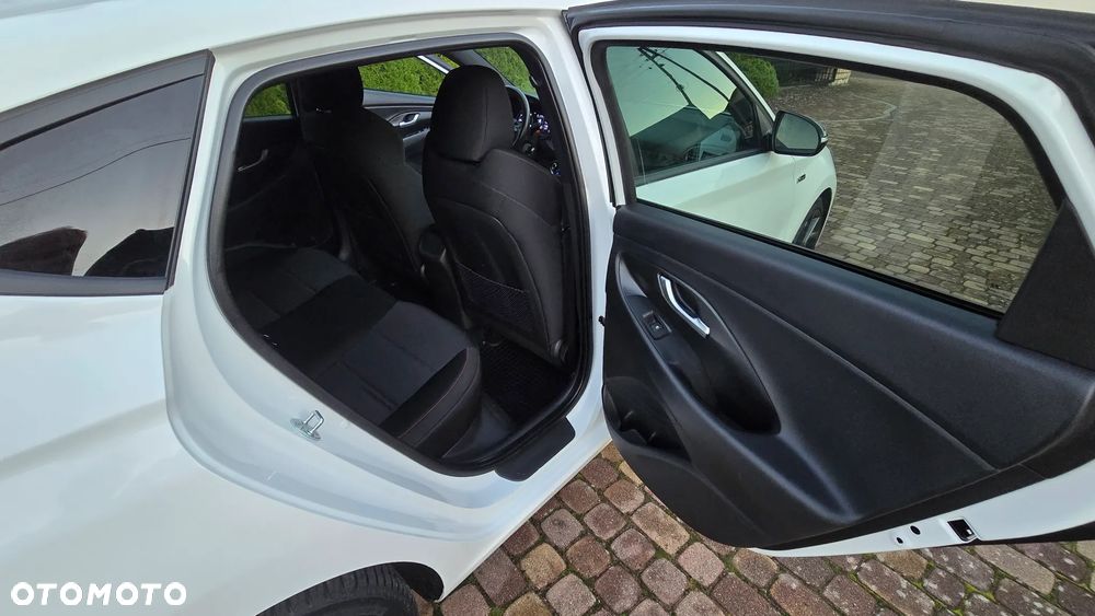 Hyundai i30 1.5 T-GDI 48V-Hybrid N-Line - 6