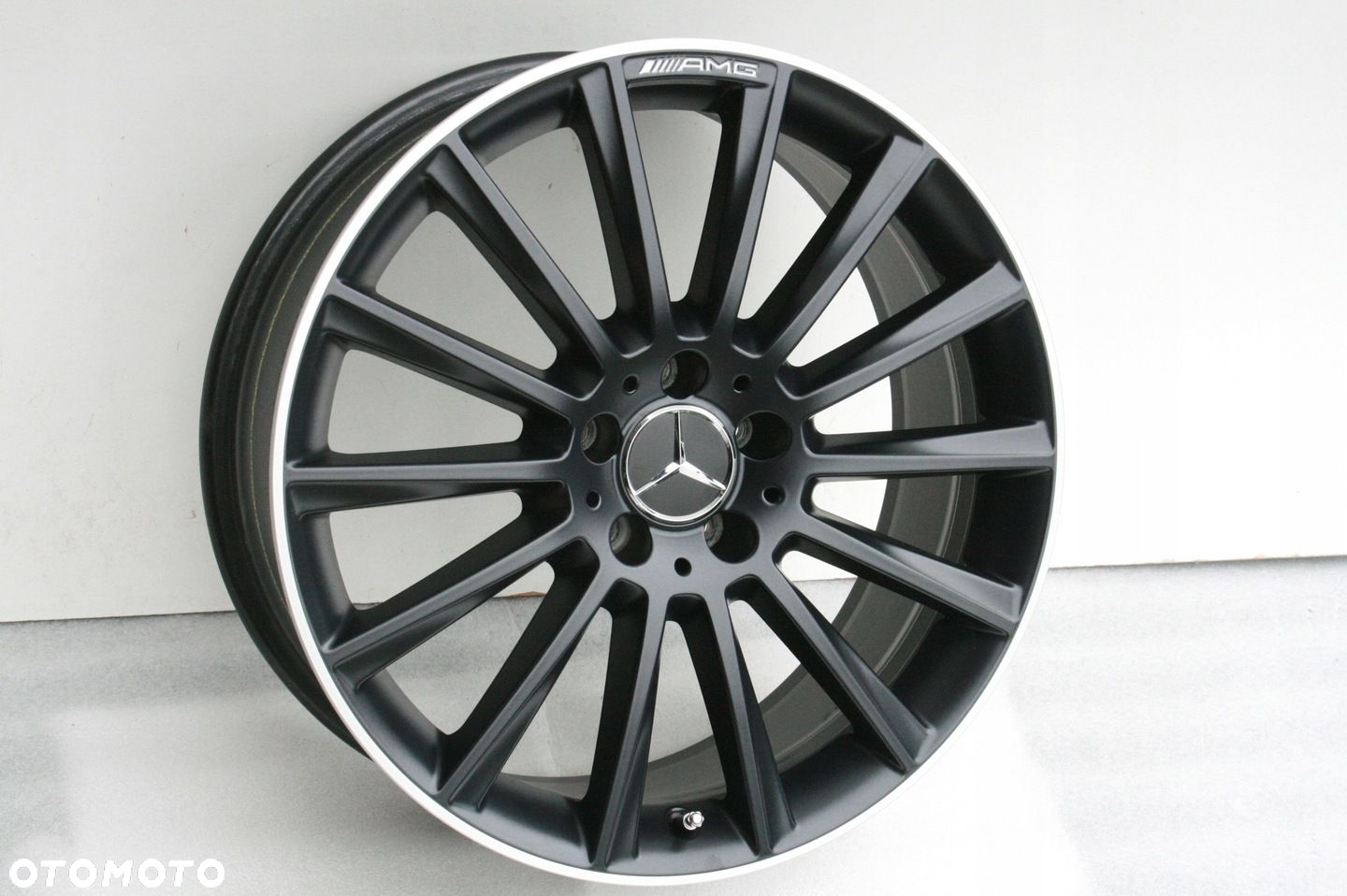 NOWE FELGI MERCEDES AMG CLA 35 X118 C118 W118 19 OE A1184010300 ORYGINALNE - 2