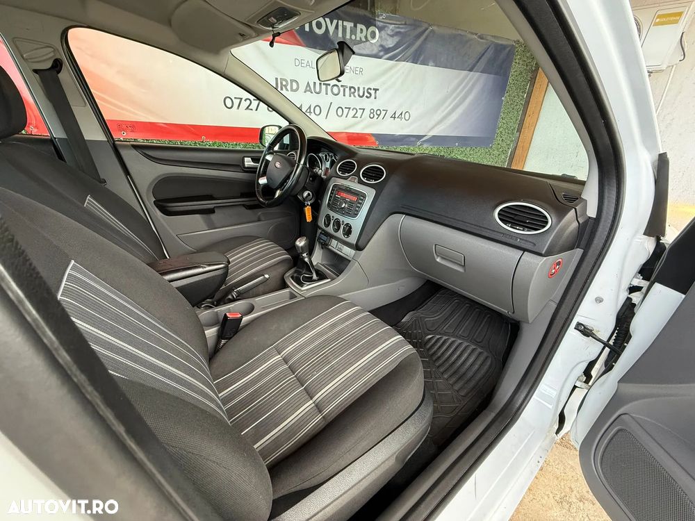Ford Focus 1.4 16V Trend - 5