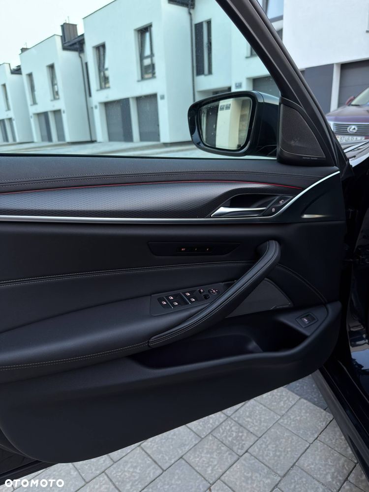 BMW Seria 5 - 29