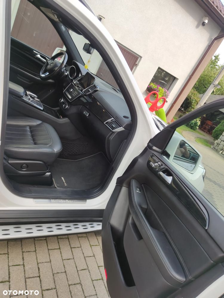 Mercedes-Benz GLE - 14