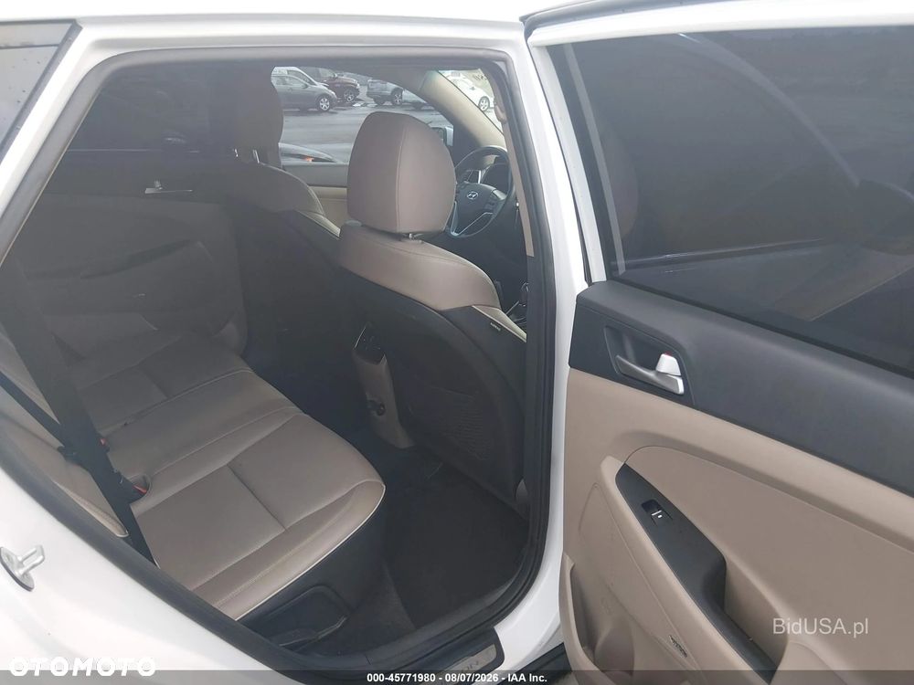 Hyundai Tucson - 6