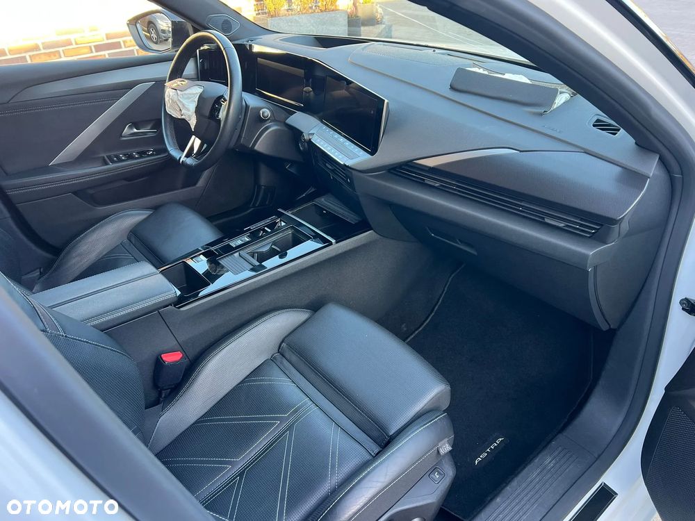 Opel Astra 1.5 D Automatik Ultimate - 10