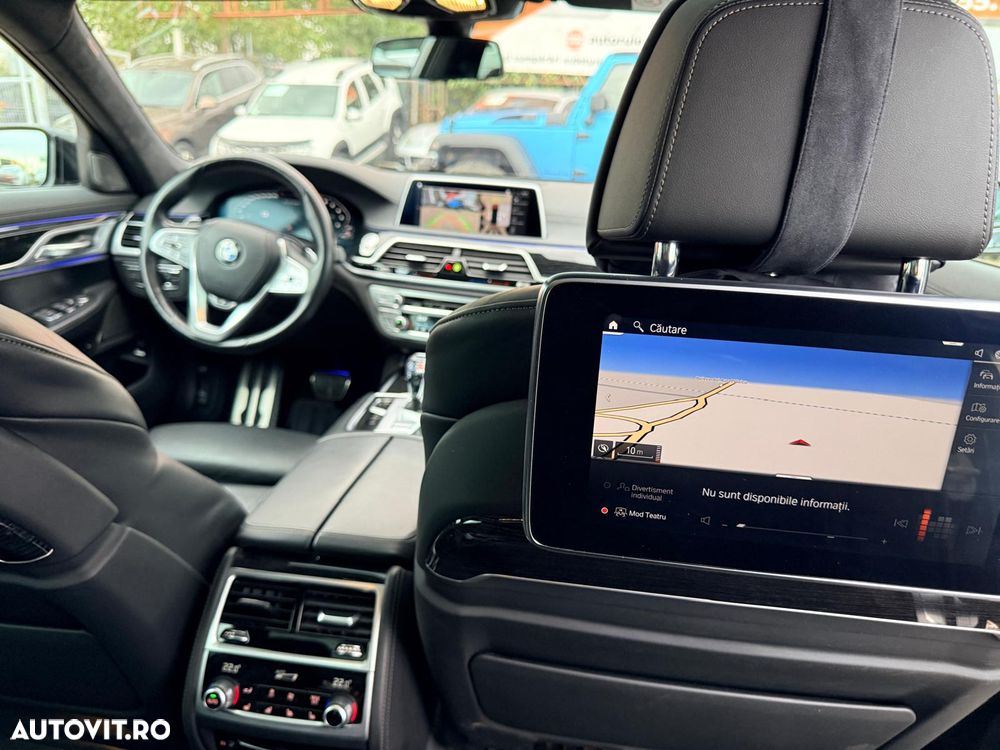 BMW Seria 7 740d xDrive MHEV - 11