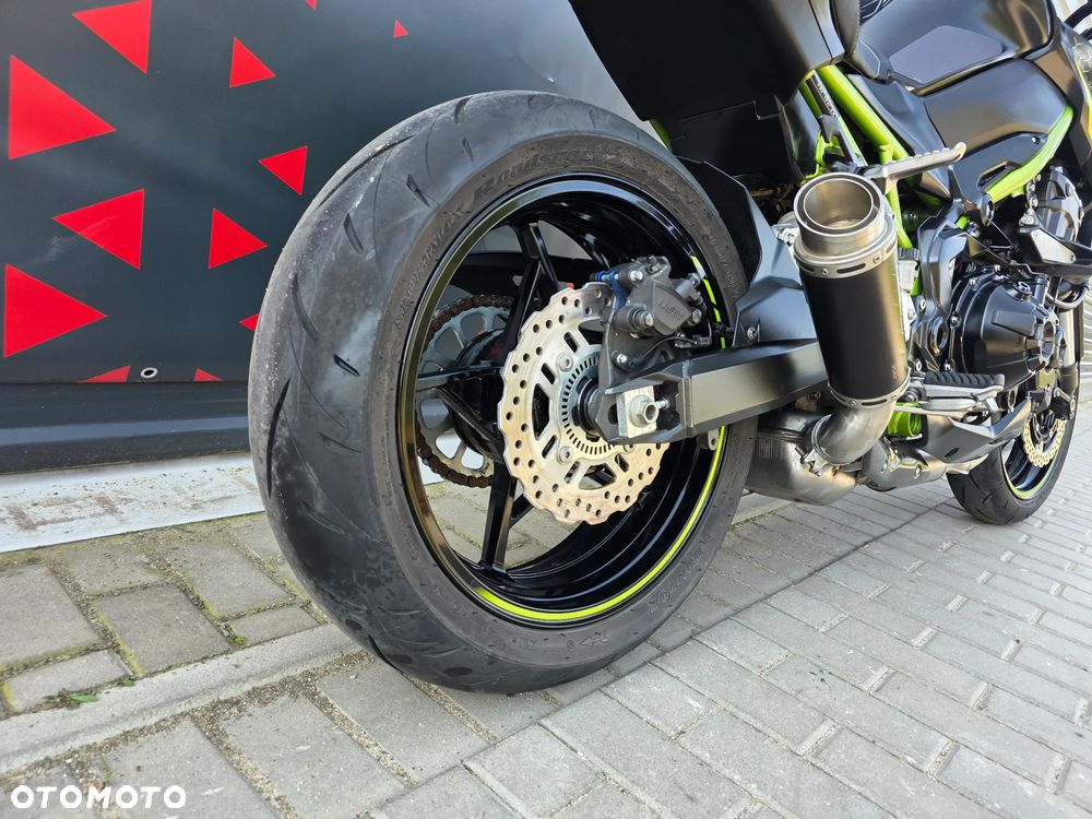 Kawasaki Z 900 - 21