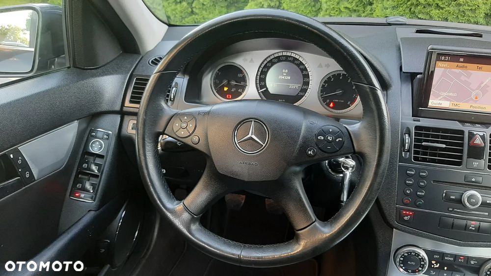 Mercedes-Benz Klasa C 180 Kompressor BlueEFFICIENCY Avantgarde - 19