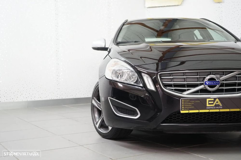 Volvo V60 1.6 D2 Momentum Eco - 43