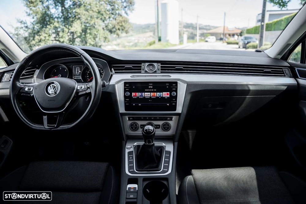 VW Passat 2.0 TDI Highline - 19