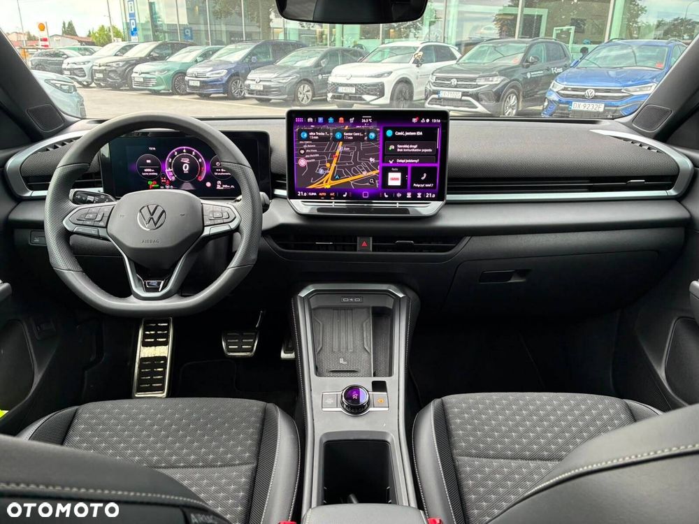 Volkswagen T-Roc - 13