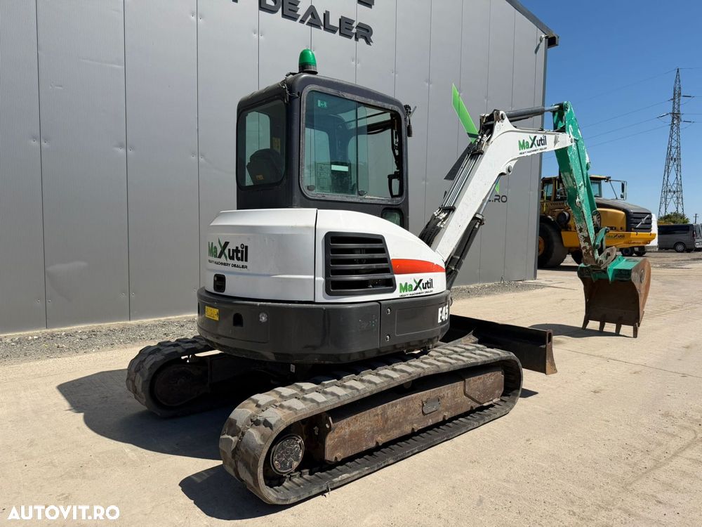 Bobcat E45 Miniexcavator - 5