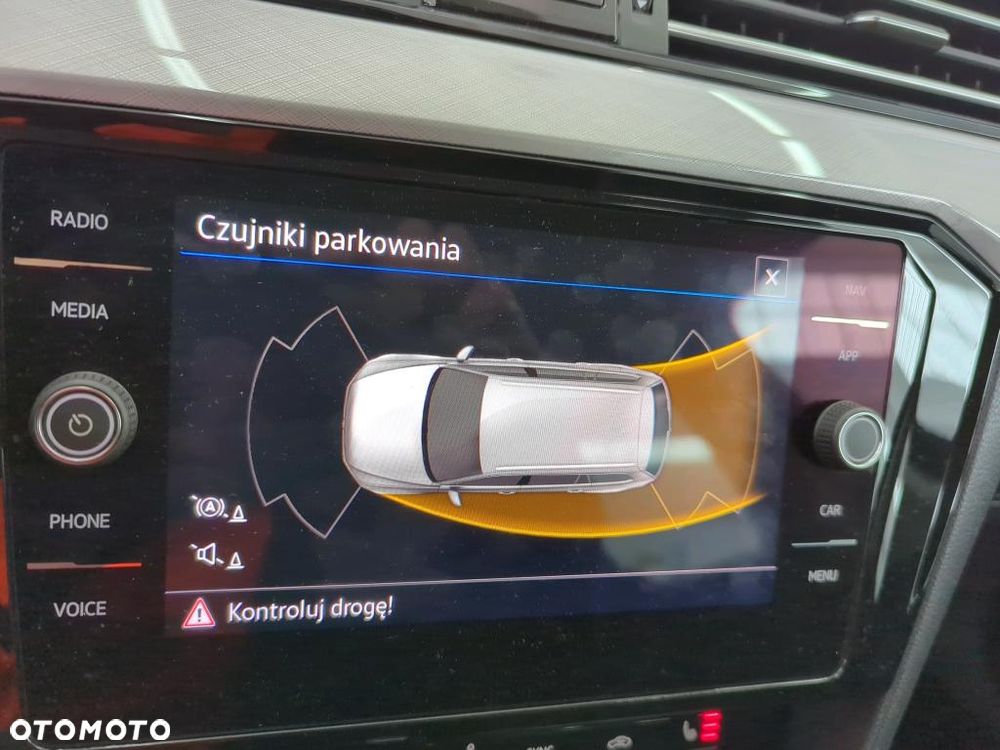 Volkswagen Passat 2.0 TSI Elegance DSG - 5