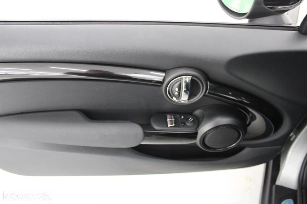 MINI 3 Portas Cooper SE - 9