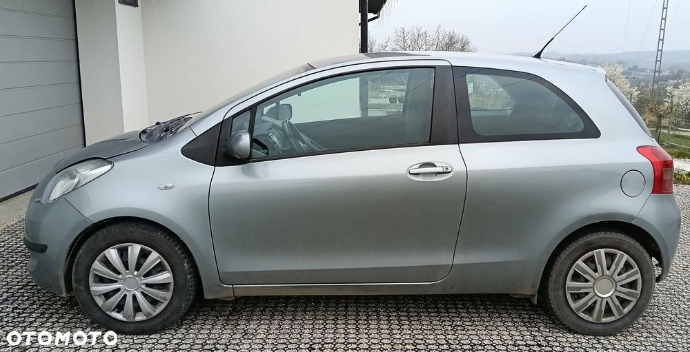 Toyota Yaris 1.3 Luna - 3