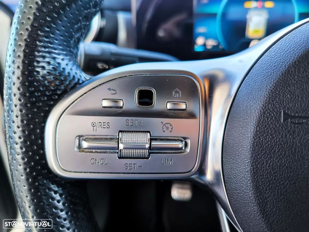 Mercedes-Benz A 180 Limousine d AMG Line - 36