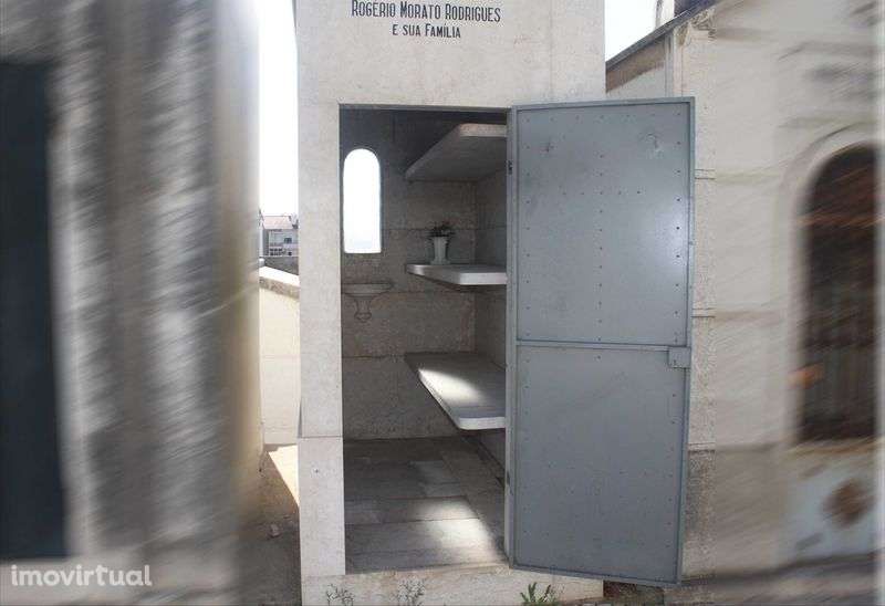 JAZIGO - Cemitério dos Prazeres, Lisboa. Excelente Oportunidade - Grande imagem: 4/7